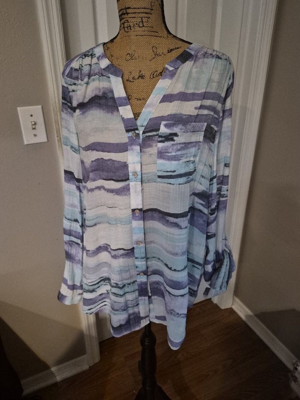 Zac & Rachel Woman Purple, Blue, Gray and White Top Size 1X